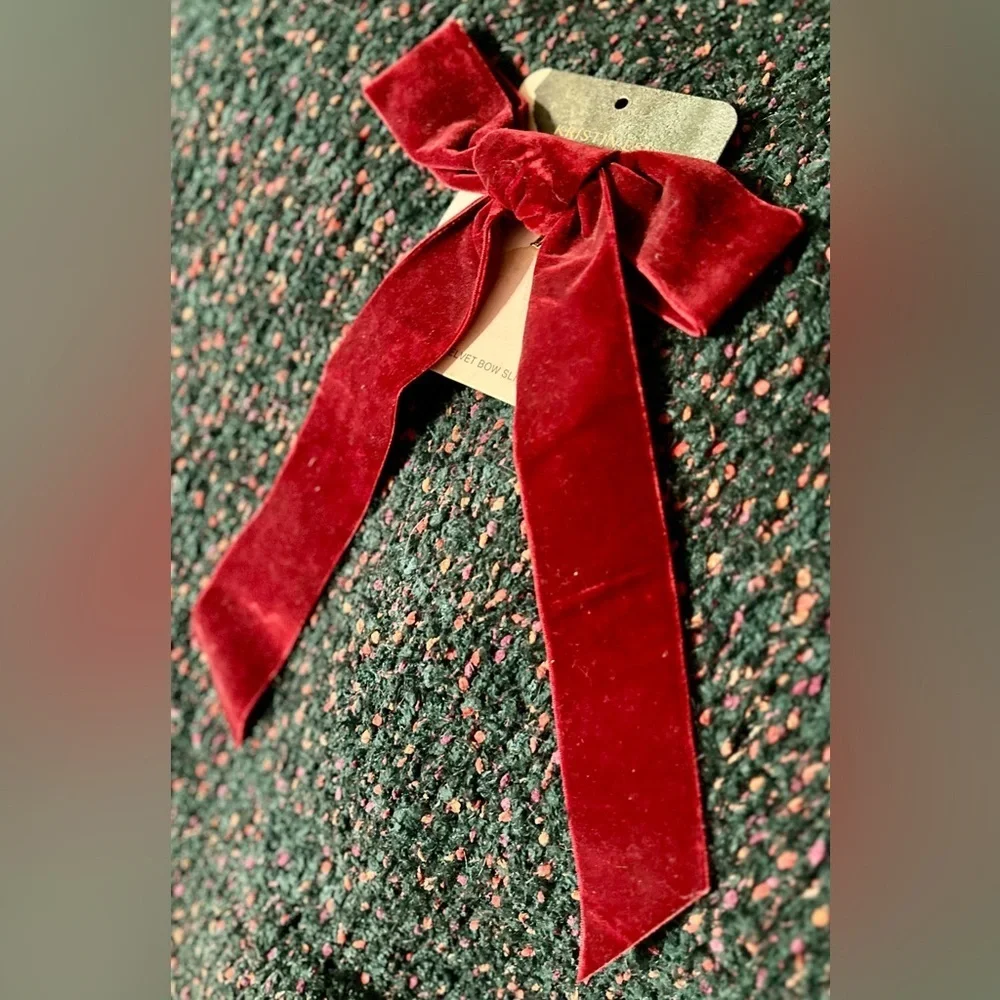 🎸Kristin Ess🎸🔥NWT🔥The Velvet Bow Slide in Burgandy